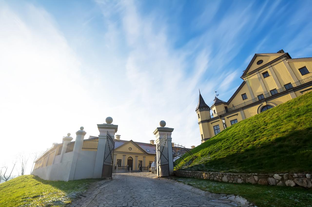 Palace Hotel Nyasvizh Eksteriør billede