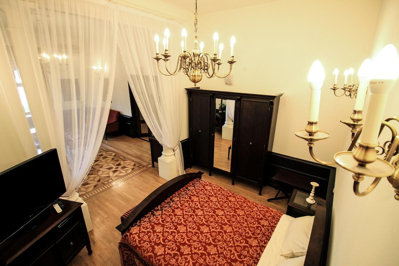 Palace Hotel Nyasvizh Eksteriør billede