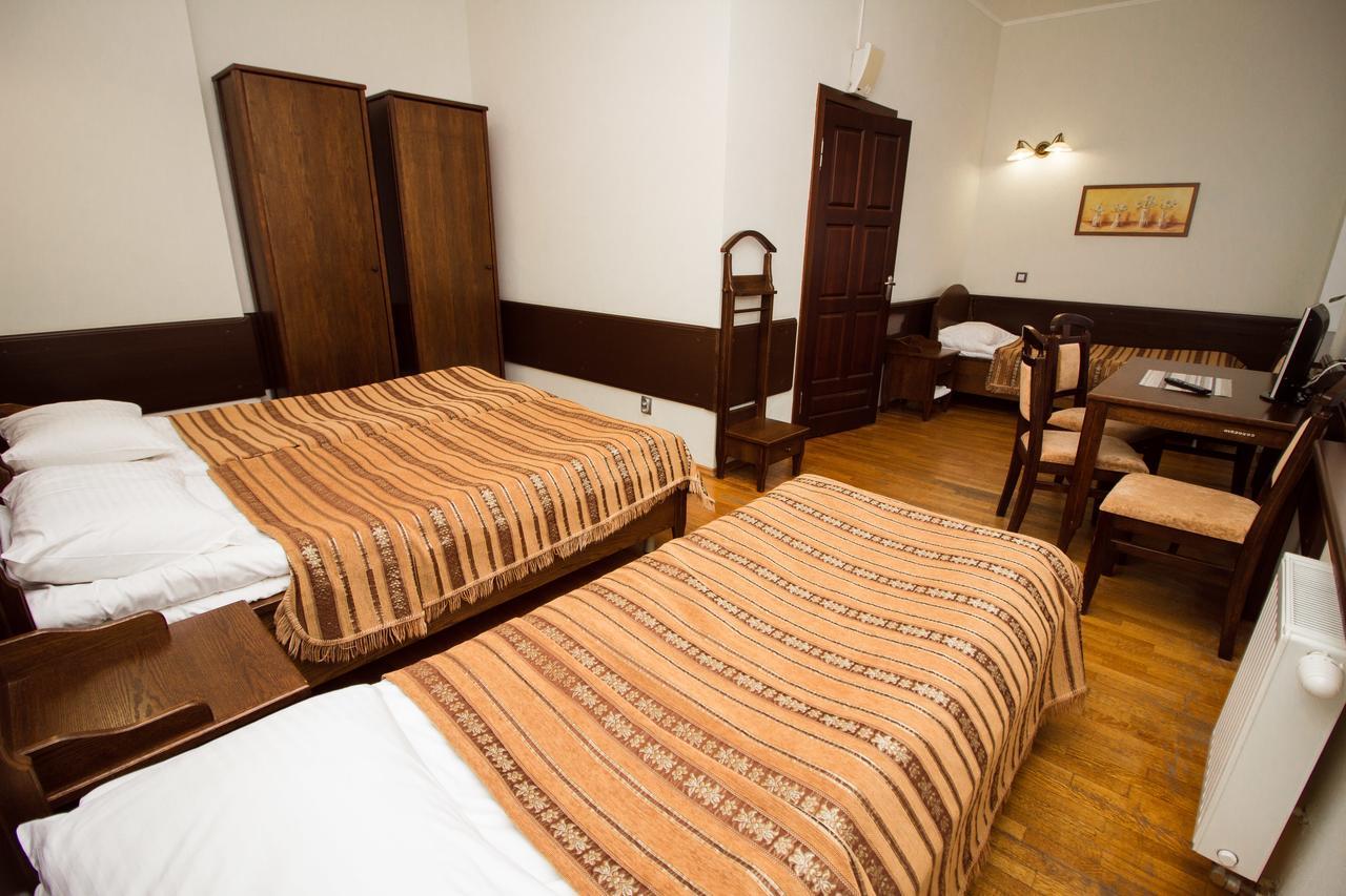 Palace Hotel Nyasvizh Eksteriør billede